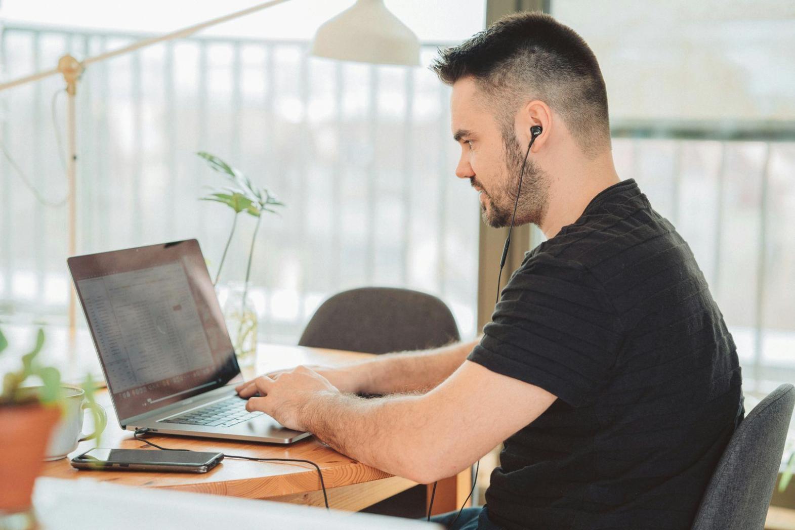 Session de formation avec équipe financière